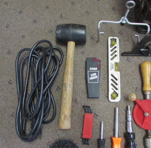 SMALL HAND TOOLS