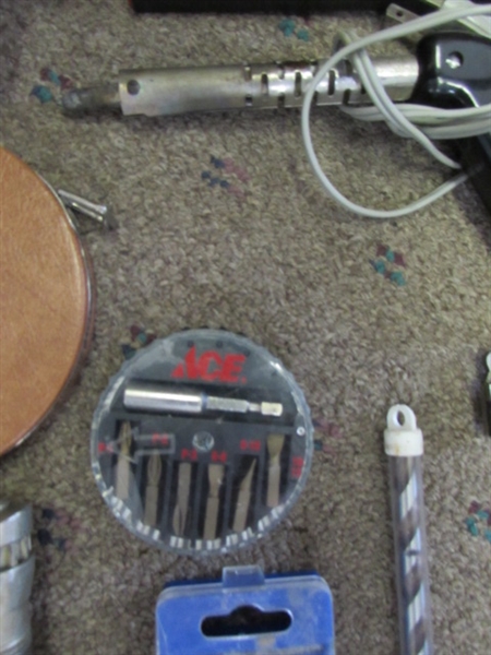 SMALL HAND TOOLS