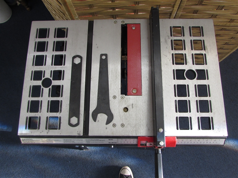MASTERCRAFT TABLE SAW