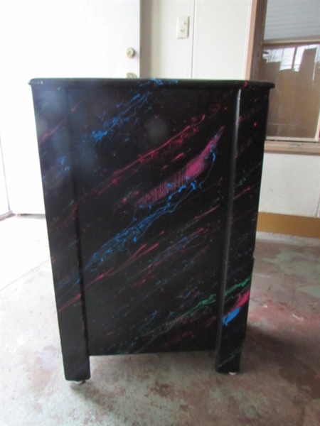 PAINT SPLATTER DESK