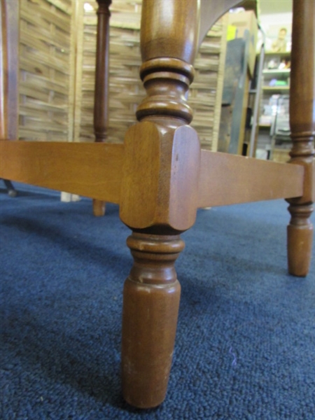 SMALL WOODEN DROP LEAF TABLE & LAMP