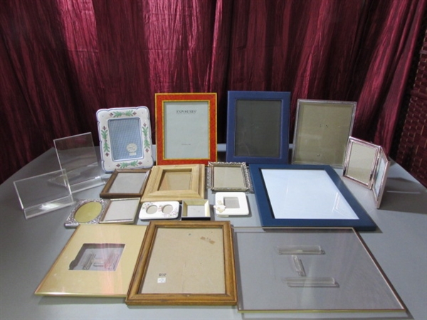 PICTURE FRAMES