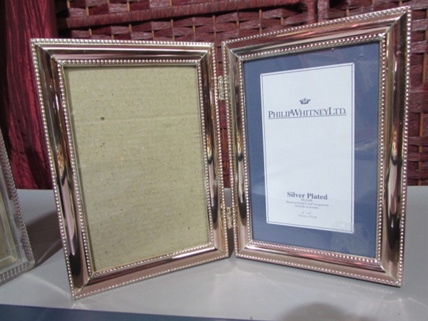 PICTURE FRAMES