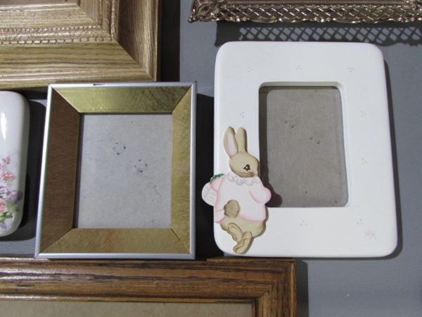 PICTURE FRAMES