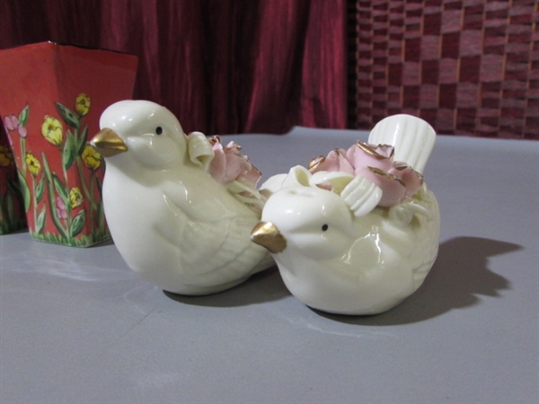 SALT AND PEPPER SHAKERS