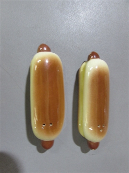 SALT AND PEPPER SHAKERS