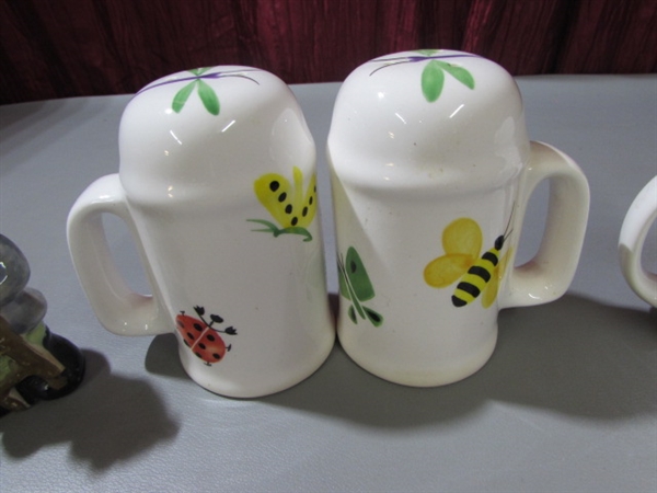 SALT AND PEPPER SHAKERS