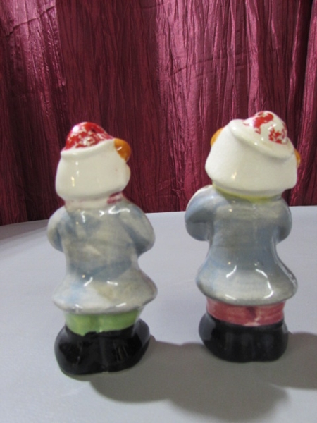 SALT AND PEPPER SHAKERS