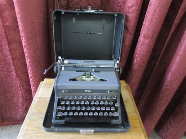 VINTAGE ROYAL TYPEWRITER WITH ROLLING TABLE