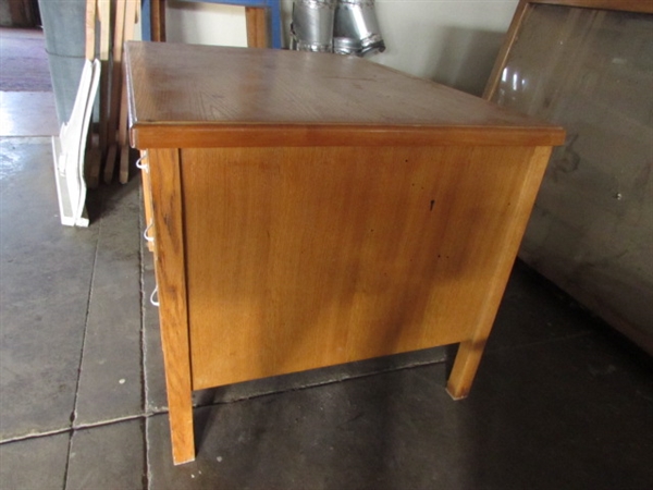 SMALL OAK DESK