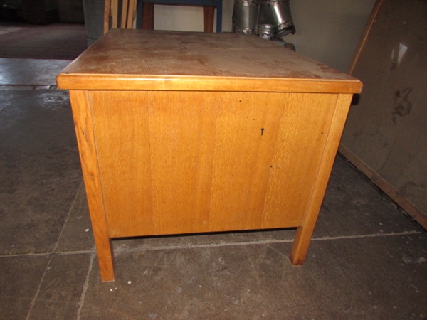 SMALL OAK DESK