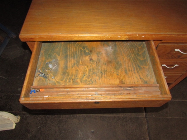 SMALL OAK DESK