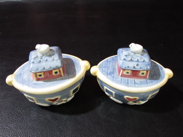 SALT & PEPPER SHAKERS