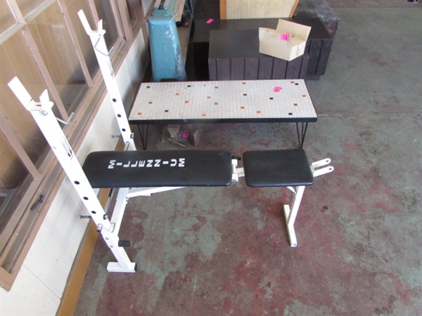 SMALL WEIGHT BENCH