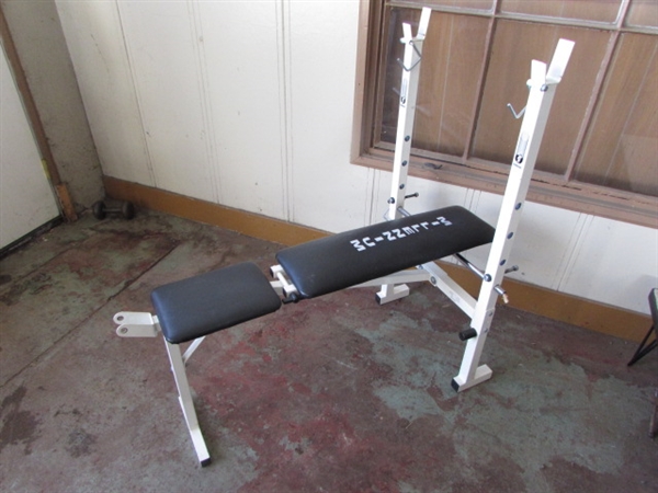 SMALL WEIGHT BENCH