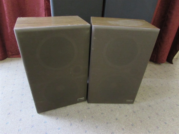 3 PAIRS OF VINTAGE SPEAKERS