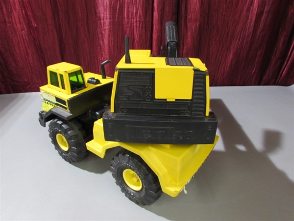 VINTAGE TONKA MIGHTY DIESEL BACKHOE