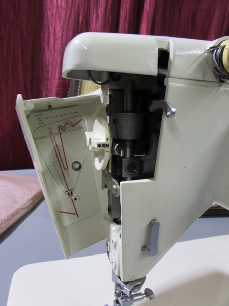 VINTAGE SINGER SEWING MACHINE & TABLETOP IRONING BOARD