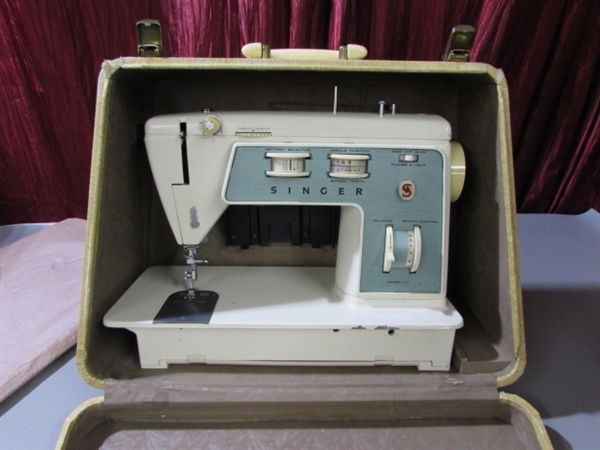 VINTAGE SINGER SEWING MACHINE & TABLETOP IRONING BOARD