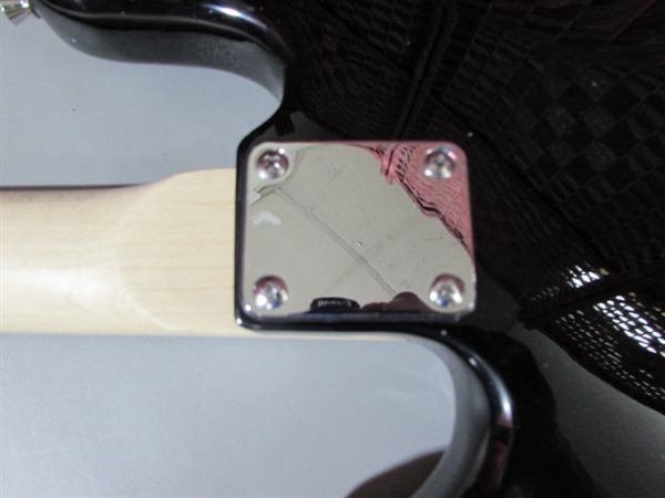 BRAND NEW FIREFLY BASS GUITAR *RESERVE*