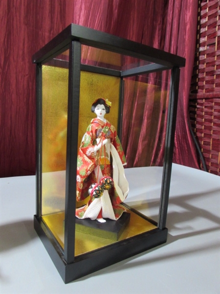 2 VINTAGE JAPANESE GEISHA DOLLS