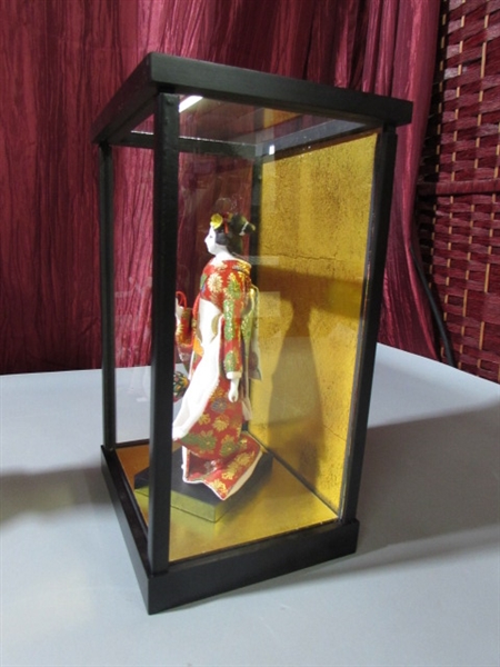 2 VINTAGE JAPANESE GEISHA DOLLS