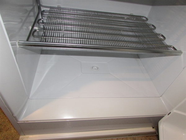 GE UPRIGHT FREEZER