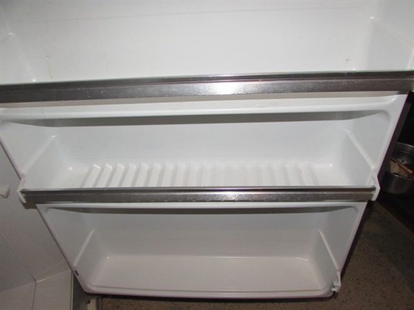 GE UPRIGHT FREEZER