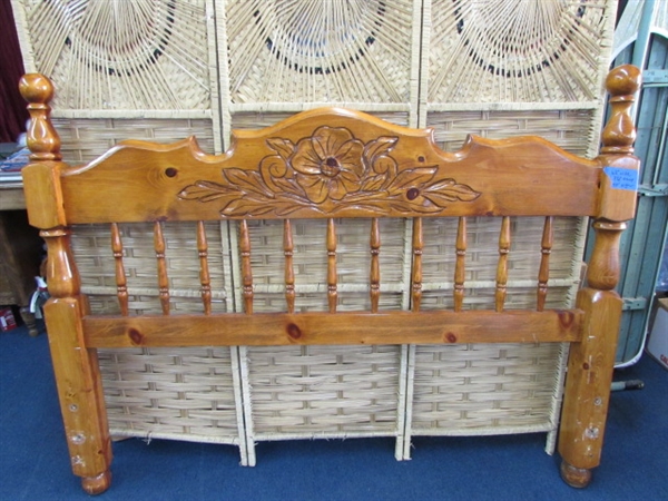 BEAUTIFUL FLORAL CARVED SOLID WOOD QUEEN HEADBOARD