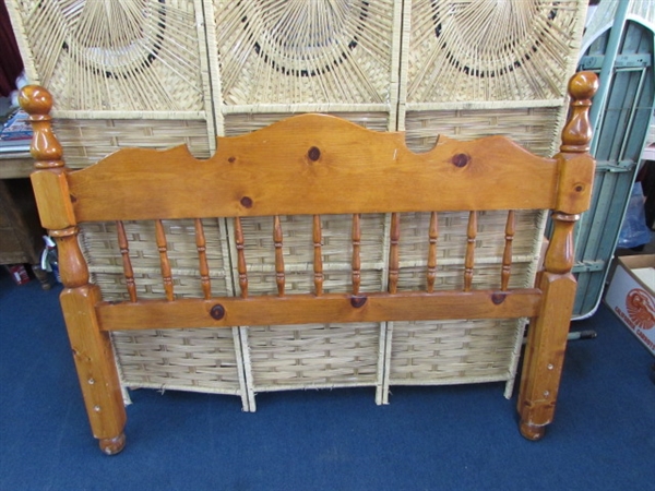 BEAUTIFUL FLORAL CARVED SOLID WOOD QUEEN HEADBOARD