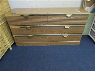 6-DRAWER DRESSER