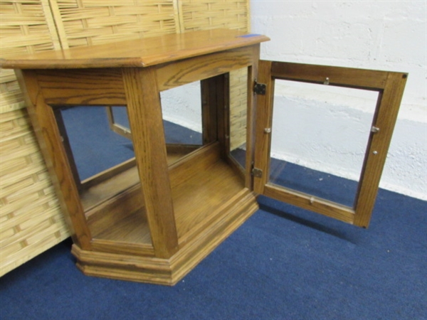 LIGHTED OAK CURIO CABINET WITH MIRRORED BACK