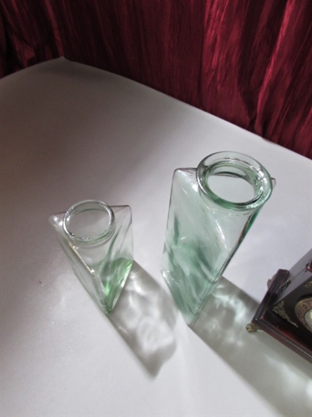 VINTAGE GLASS VASES & A CLOCK