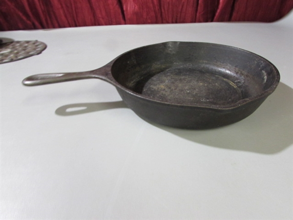 CAST IRON DUTCH OVEN & MORE