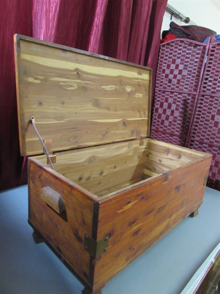 ANTIQUE CEDAR CHEST