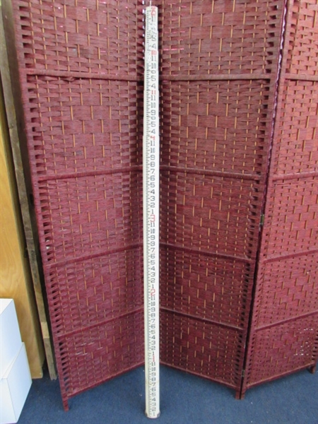 LEITZ FIBERGLASS SURVEY POLE