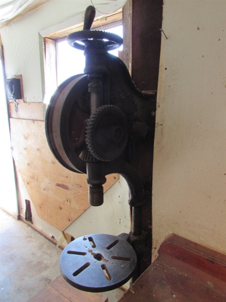 VINTAGE/ANTIQUE DRILL PRESS *LOCATED OFF SITE #2*