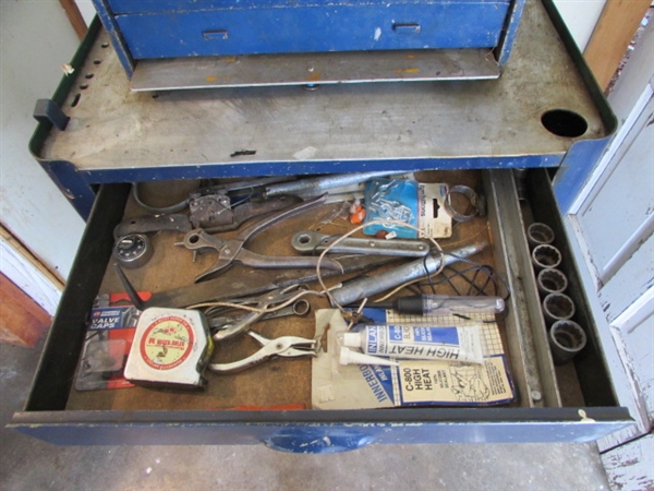 METAL TOOL BOX *LOCATED OFF SITE #2*