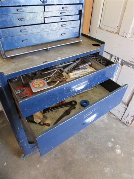 METAL TOOL BOX *LOCATED OFF SITE #2*