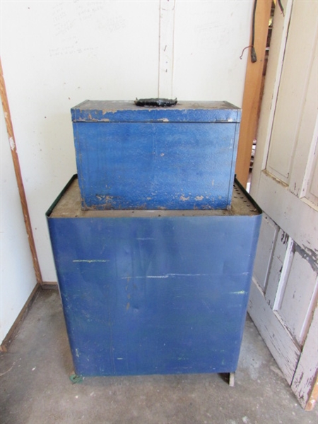 METAL TOOL BOX *LOCATED OFF SITE #2*