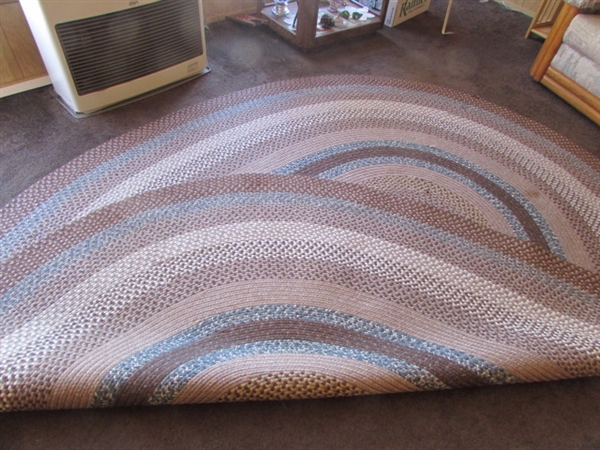 LARGE 10' X 8' OVAL BRAIDED AREA RUG