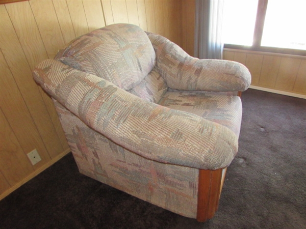 SUPER COMFY EASY CHAIR TO MATCH SOFA *LOCATED OFF SITE #3*