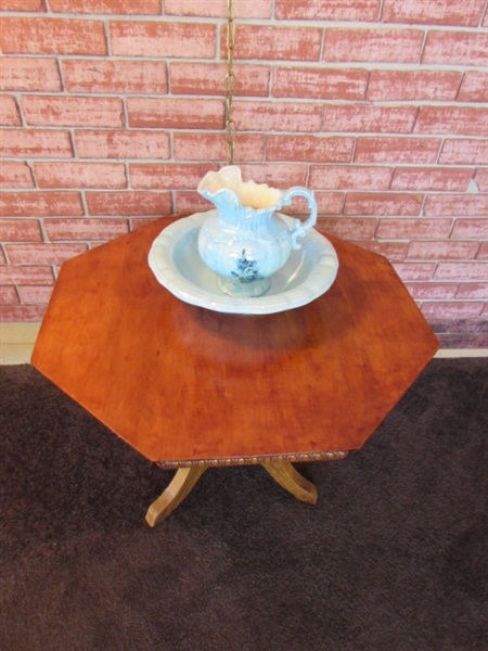 ANTIQUE OAK HEXAGON TABLE WITH ADJUSTABLE HEIGHT & CERAMIC PITCHER & BOWL