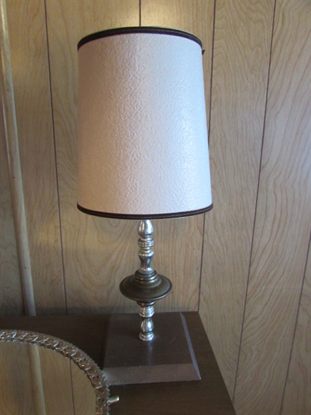 VINTAGE NIGHTSTAND, TABLE LAMP, BOTTLES & MIRRORED VANITY TRAY *LOCATED OFF SITE #3*