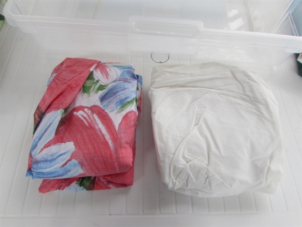 VARIOUS SHEETS & PILLOWCASES IN STORAGE TOTE