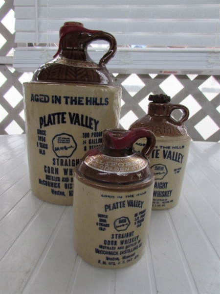 GLASS & STONEWARE LIQUOR BOTTLE COLLECTION