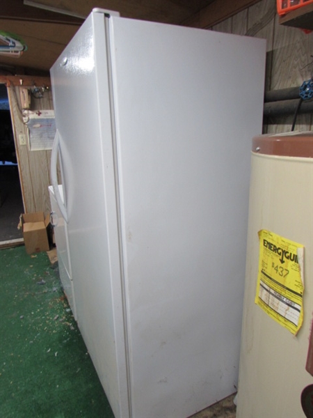 17 CU FT FRIGIDAIRE UPRIGHT COMMERCIAL FROST FREE FREEZER *LOCATED OFF SITE #3*