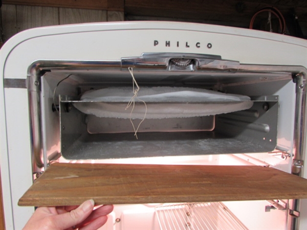 VINTAGE PHILCO REFRIGERATOR *LOCATED OFF SITE #3*