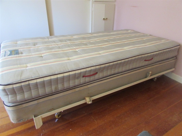 VINTAGE TWIN SLUMBER TIME BY SIMMONS MATTRESS, BOX SPRING & BED RAILS *LOCATED OFF SITE #2*