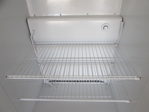 FRIGIDAIRE COMMERCIAL FREEZER